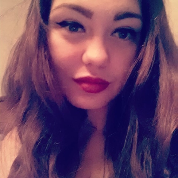 Meet your Posher, Caryn - Picture 1 of 1